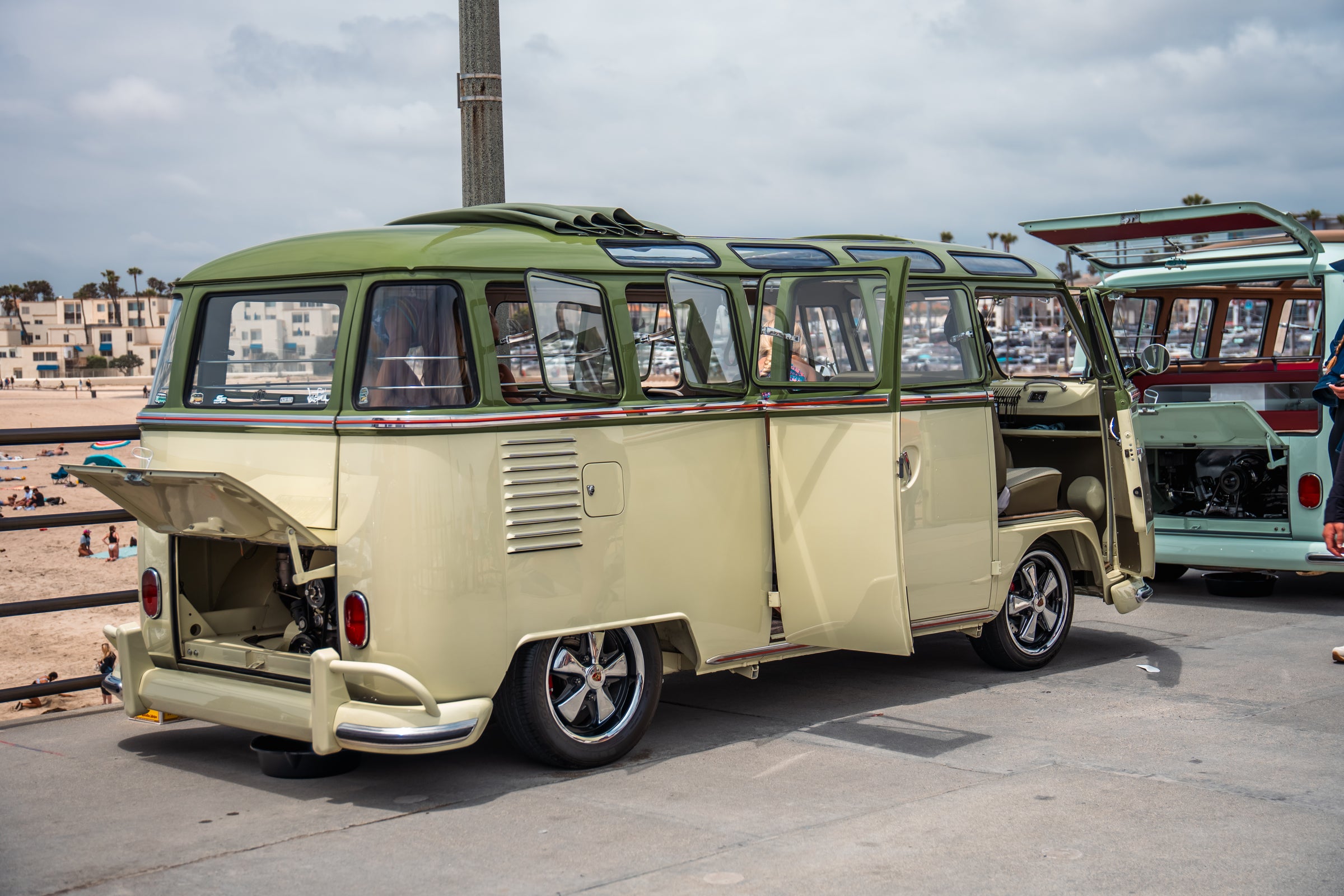Busses By The Pier 24'